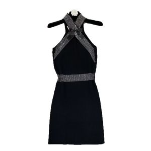 French heavy Industry hanging neck dress 2024 summer new beautiful sleeveless temperament waist collection senior dress