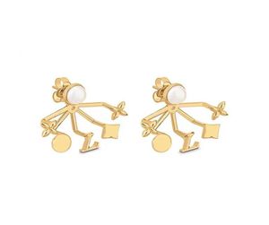 Stud Clover örhängen Designer för kvinnor Blomma Guldpläterade Multi Element Floral Front and Back Scalloped Studs Earring Fashion Jew7424456