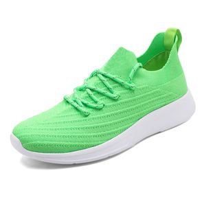 2024 Designer Running Shoes Men Women Black Orange White Greenmens Women Mesh Sapaters Sports Sports Outdoor Fashion Sneakers Tamanho 40-47 Gai