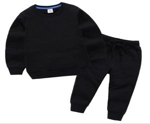Nuovo designer di logo di lusso per bambini Boy Girl Tshirt Pants Twopiece Abito per bambini Brand Children039s 2PCs Set di abbigliamento in cotone 18T Anno8068332