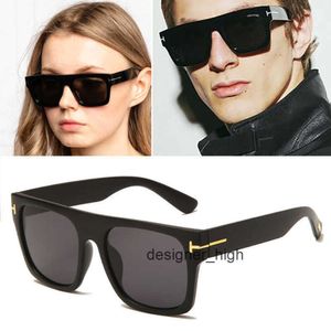 TF FÖR MEN TOMS FORDS SUNGLASSES Märkesdesigner Fashion Luxury Outdoor Summer 2024 Cool High Quality Square Style Men/Women Vintage Pop Ins Sun Glasses Oculos de Sol