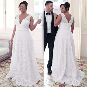 Plus Size Lace Wedding Dresses Vintage Bridal Gown Simple Sweep Train Scalloped V Neck Custom Made Sleeveless African Country Ve De Novia 403 E E