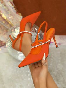 Sandálias 2024 Summer moda moda laranja strap sandálias de água canto de canto de canto de canto de tênis sling martelo de casamento alto mula de cristal j240416