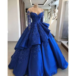 Blå nyaste kungliga vintage bollklänning quinceanera klänningar från axel långa ärmar pärlor paljetterade vestidos de anos söta prom klänningar s