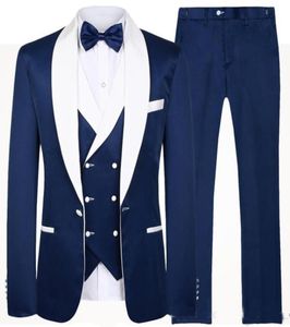 2019 Blue Men garnitury ślubne Designer Groomsmen White Shawl Lapel Groom Tuxedos Wedding Suits 3 sztuki 5432886