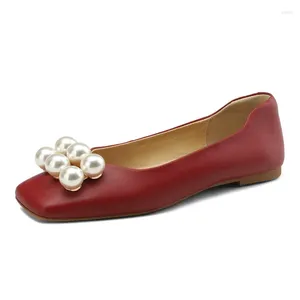 Casual Shoes äkta läder kvinnor balettlägenheter smallhut 2024 vårgul beige vin röd fyrkantig tå elegant pärla damer platt