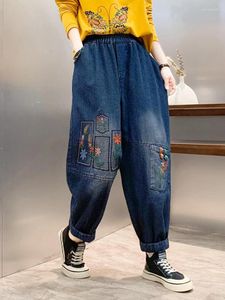 Kvinnors jeans 2024 Fall Ladies Chinese Fashion Brodery Lose Casual Floral Denim Pants Kvinna tvättade vintage harembyxor