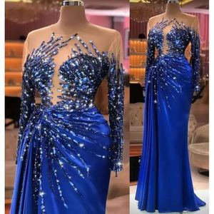 Artı boyutu Arapça Aso Ebi Kraliyet Mavi Lüks Balo Elbiseleri Boncuklu Kristaller şeffaf boyun akşam resmi parti ikinci resepsiyon elbiseleri elbise B0602A120