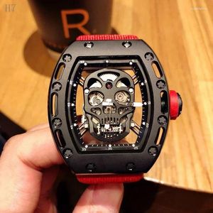 Armbanduhren Luxus Männer Automatische mechanische Uhr Leinwand rotes Leder Full Black Skull 3D Scrub Sports Uhren