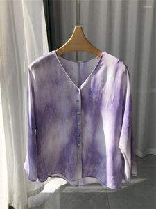 Kvinnors blusar Kvinnor V-ringning Gradient Purple Silk Blue Ladies Elegant Single-Breasted Shirt Top 204 Tidig vår