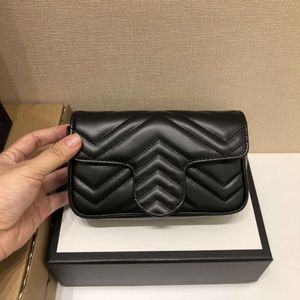 Bolsas de couro original Super mini Black Love Wave Pattern Chain Bag fofo diariamente capacidade pequena