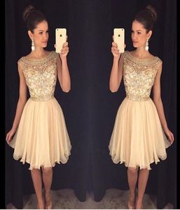 Homecoming Dresses Lace Applique Crystal Beading Short Graduation Dress With Jewel Neck Zip Back Short Length Formal Party Ball Go8429470