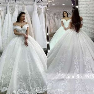 Boll Wedding Princess Dress Off Shoulder Lace Appliciques Pärled Court Train Bridal klänning Vestido de Noiva