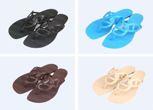 Designerskie kobiety kapcie Egerie łańcuch sandałów płaskie galaretki Slides Summer Pvc Beach Slipper Lady Flat Silppe Luksusowy slajd na zewnątrz SHO3464725