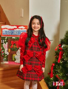 Vestidos de menina Spot Bebebebe 2024 Autumn/Winter Girls 'Red Velvet Lace Dress Christmas Lolita Princesa