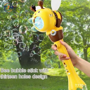 Sand Play Water Fun Childrens Childrens Handheld Automatic Bubble Machine Party Game 12hole Totalmente automático Luminous Summer Outdoor Toy Birthday Gift Y240416