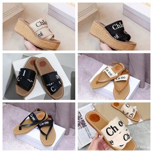 2024 Neue Designer -Sandalen Frauen Woody Clogs Maultier flache Sandalen Rutschbriefschützer Pink Slippers Sommer Beach Plattform Leinwand Fischgrammschuh Schuhe