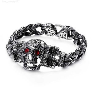 Making old handmade jewelry trendy and domineering with a skull head cross inlaid with zircon titanium steel bracelet for men