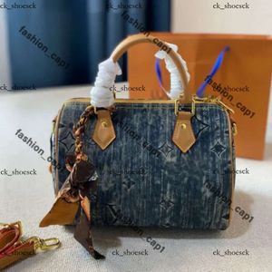 designer bag Flap Bag Vintage CC Handbag Bag Dark Blue Denim Silver Chain Hardware Shoulder Straps Designer Women Luxury Bag saddle bag tote bag designer wallet 165