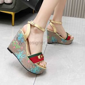 10A top quality Designer Women Sandals Wedge High Heels Platform Pumps Buckle Flowers Green Stripes Sandal Summer Beach Shoes With Box G6921