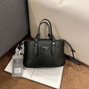 Vegetable Basket Crossbody Fashionable Versatile, New Autumn and Winter Small Square Bag, Trendy Handbag, High-end Women's Bag 75% factory wholesale