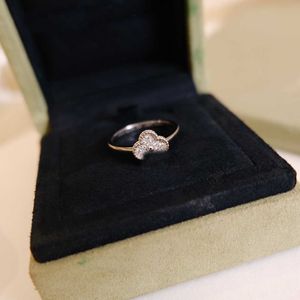 20V Gold Material Charm Punk Band Ring med diamant och blommor Desinger smycken Silver Plated Have Stmap Box PS3432b