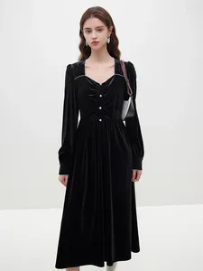 Casual klänningar fsle retro sammet klänning vinter 2024 långärmad underlag för kvinnor svart hög midja lös
