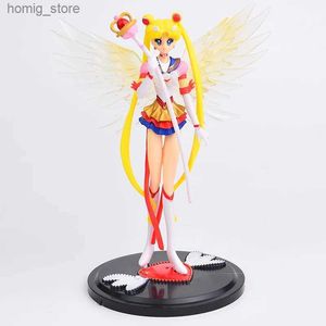 Action Toy Figures Japan Anime 16cm Sailor Moon Dress Queen Action Figur PVC Wedding Dress Collection Model Toys for Decor Cartoon Doll Gift Y240415