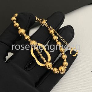 Klassiska pärlor armband armband av hög kvalitet 18k guldpläterad rostfritt stål bokstavhängare älskare gåva armband manschettkedja kvinnor armband för födelsedagspresenter