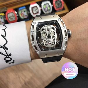 Designer Luxus Herren Watch Active Tourbillonskull Barrel RM052 Mechanische Uhren MENS Hohlkalender Auto Sport Square Uhr