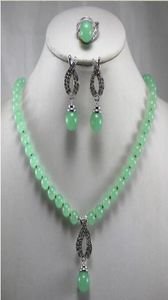 Beautiful Jewelry 8MM Green Jade Pendant Necklace Earring Ring Set5280564