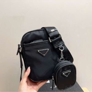 PALLACHUTE NYLON MOTHER OXFORD Tyg Inverterad Triangle Shoulder Crossbody Lightweight Change Camera Bag för män och kvinnor 75% Factory Wholesale