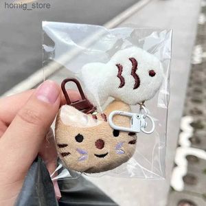 Plüsch -Schlüsselanhänger niedliche Plüsch -Spielzeugkatze Fischpuppe Squeak Keychain Fluffy Soft Stoffed Toy Rucksack Bag Anhänger Adorkable Geschenk für Kinder Freundin Y240415