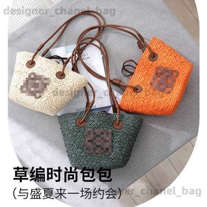 Totes Luojias new straw woven bag crossbody bag large capacity single shoulder woven bag tote bag seaside vacation beach bag T240416