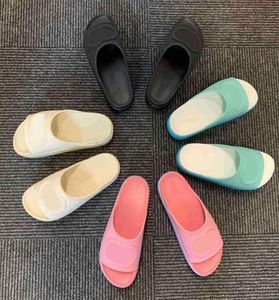 Platform Slide Designer sandal With Interlocking Beach Slippers Rubber Slides Retro Summer Vintage macaron color Sandals With Box 4342989