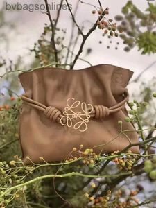 Kobiety moda loeweelry oryginalne designerskie torby kasztanowe mała szczęśliwa torba sznurka dla kobiet top marki ramię z logo