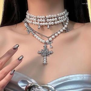 Moda de gargantilha personalizada colar de pingente de pingente de várias camadas de camada de camada Chain de clavícula para mulheres Acessórias de jóias de temperamento presentes