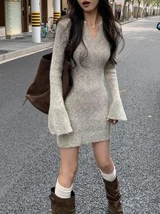 Abiti casual in stile coreano in stile coreano grigio ad abito monopezzo femmina coquette manica lunga mini inverno americana retrò stretta vesti