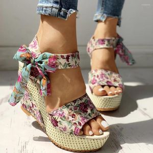 Sandálias deslizam para mulheres strass plano aberto de dedão feminina feminina Flores Floral Footwear Tamanho 11 salto alto