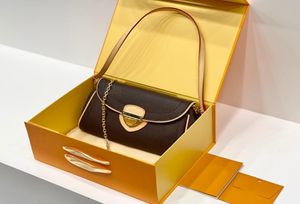 Med presentförpackning Klassisk pendlare Fashion Chain Small Wallet Purse Bag Designer tryckt högkvalitativt brev läder walle 2411cm9175218