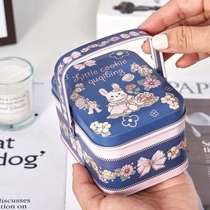 1Pc Vintage Small Suitcase Storage Tin Metal Candy Box Gift Box Cookie Gift Box Sundries Organizer Storage Cans 240416