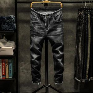 Jeans maschili di alta qualità abiti di lusso coreano snello snello elastico per il design di pantaloni a matita primavera e autunnale