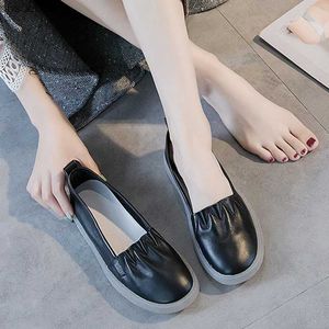 Dress Shoes Spring New Genuine Leather Bull Muscle Soft Sole Womens Shoes Retro Lefu Shoes Flat Sole Single Shoes Womens Anti slip ShoesL2404