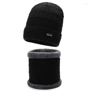 Berets Winter Knitted Hat Set Bib Two-Piece Cold Insulation Woolen