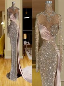 2022 SIDA SPLIT SEXY SMERAMAIT PROM Dresses Sparkly Crystal Beaded High Neck Long Sleeve Evening Downs Women Arabic Special Endan 5346551