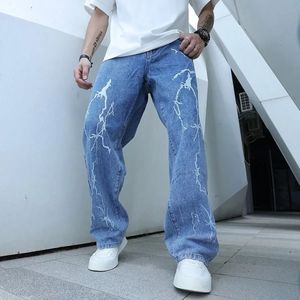 Graffiti Printing Jeans Mens Gradient Hip Hop pantaloni harem Cartoon sciolto alla caviglia casual pantaloni con fasciatura cargo denim per uomini 240415