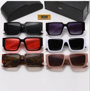 Mulheres Pra e DA Mens Designer Sunglasses Sombras ao ar livre Mulher Moda Triangle Logo Luxury Full Frame Flure Mirror Casque Arai Atlantic Resolve Visita AAAAA June