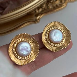 XIALUOKE Vintage Style Texture Metal Simulated Pearl Stud Earrings For Female Girl Party Wedding Jewelry Gift Accessories 240416