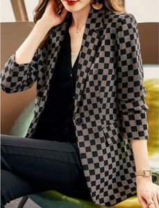 Designer Blazer Women passt zu schlanken Fit Plaid Markenanzügen für Frauenkleidung