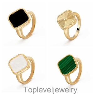 Fashion Classic Lucky 4/Four Leaf Van Clover 3 Color Ring Ring Mother of Pearl 18K Gold Ring Ladies and Girls Day Mothers Engagement Gioielli di alta qualità Regalo